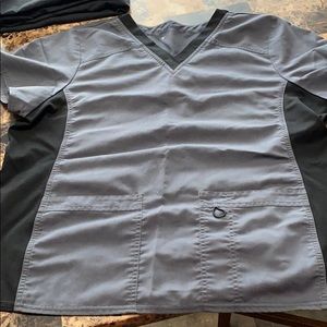 Large gray women’s scrub top